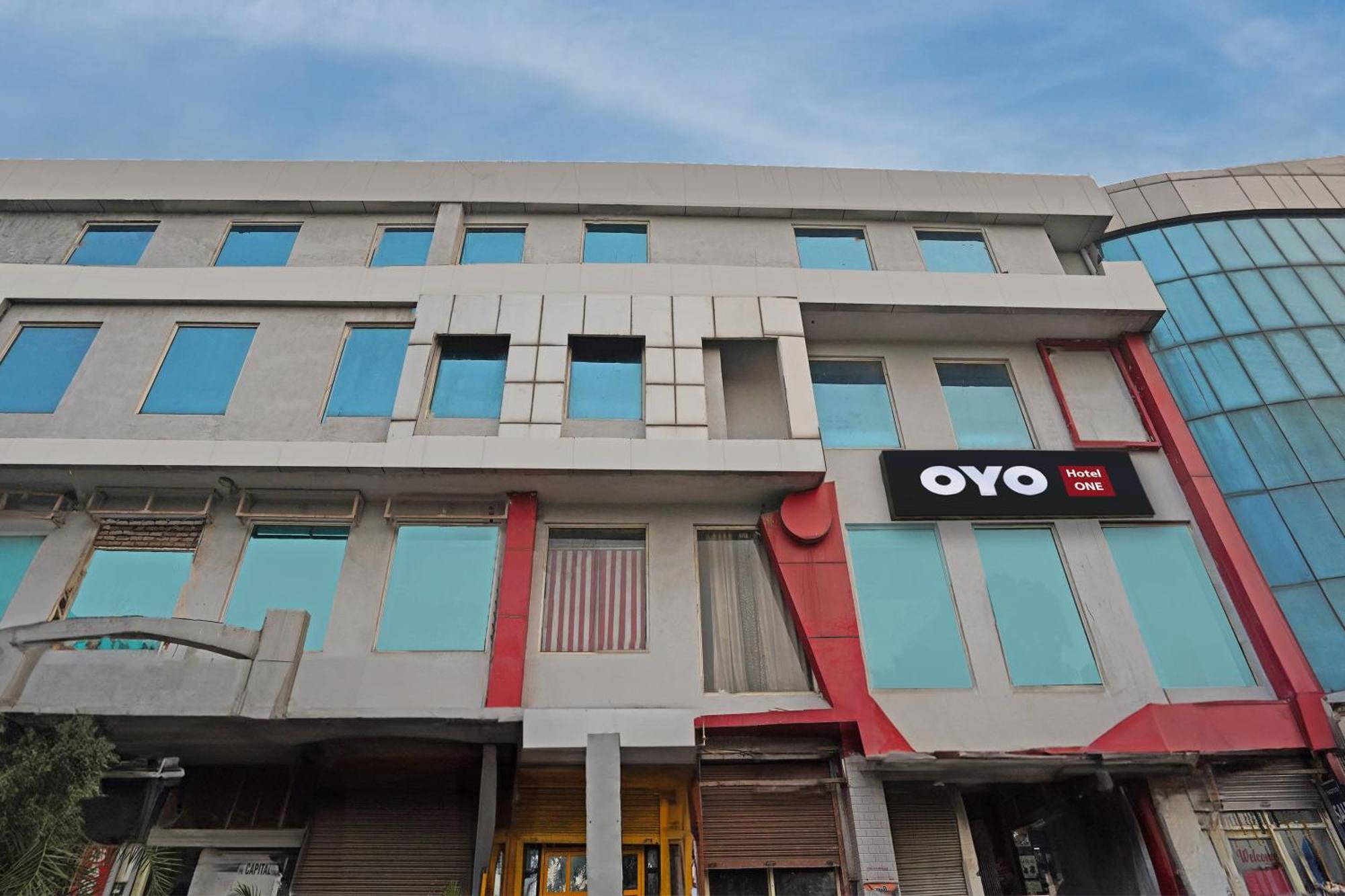 Oyo One Hotel Ghaziabad Luaran gambar