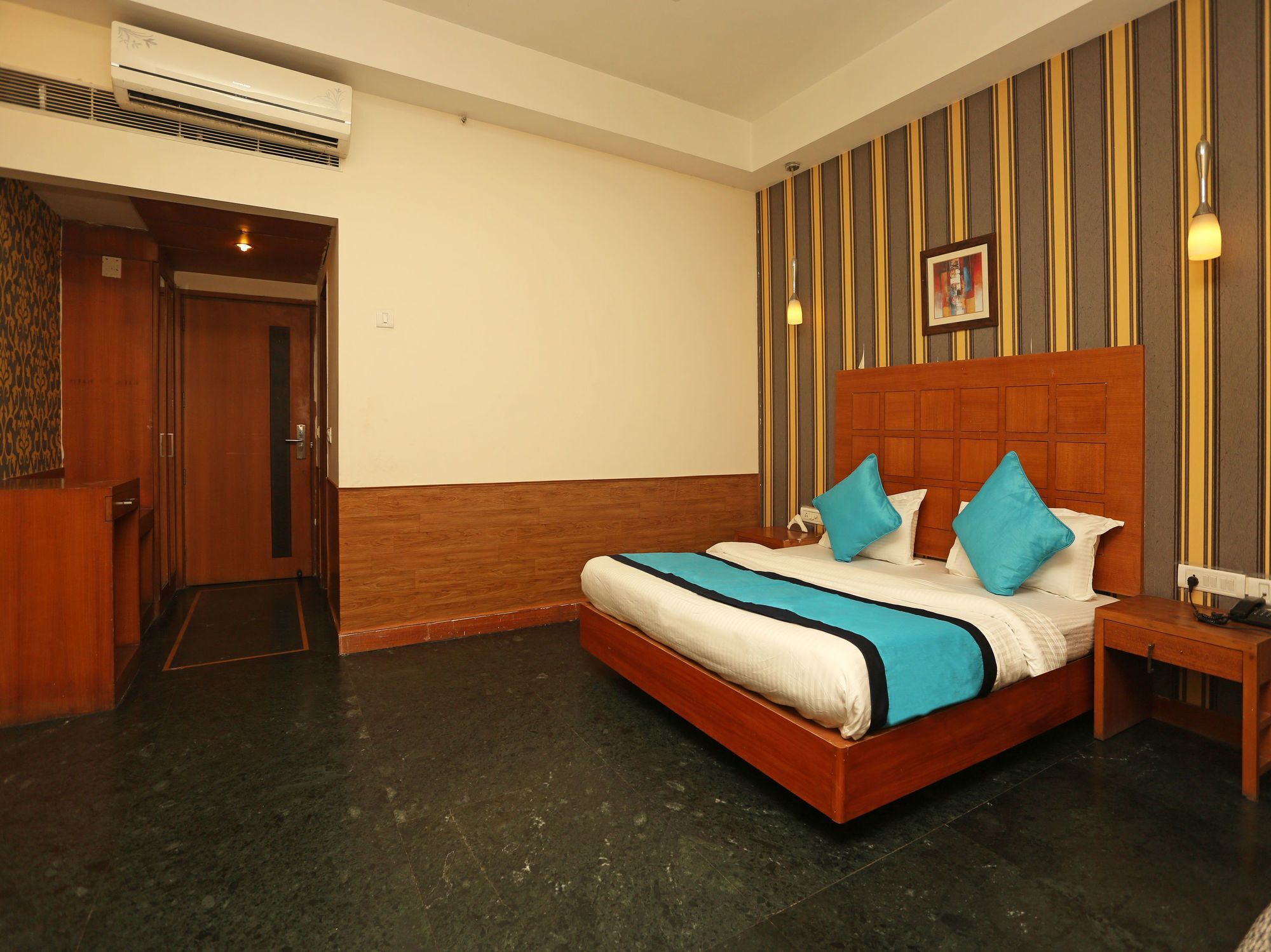 Oyo One Hotel Ghaziabad Luaran gambar